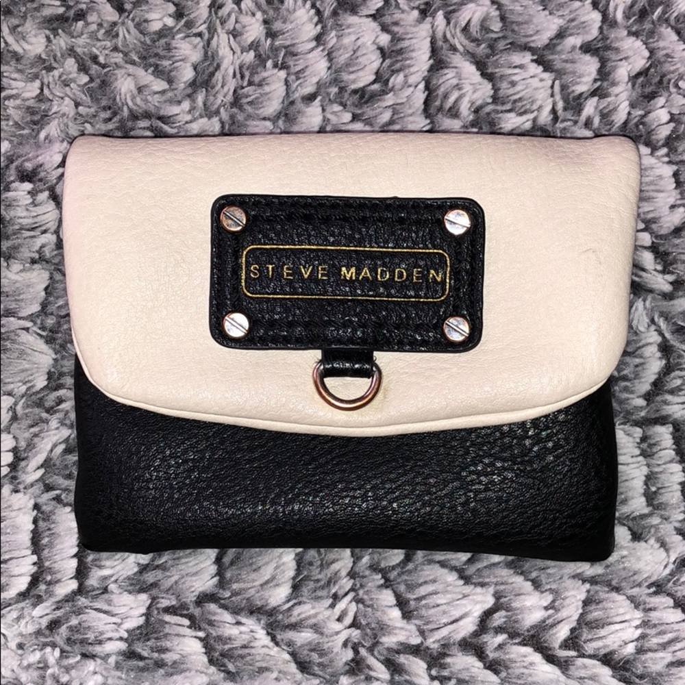 Steve Madden wallet